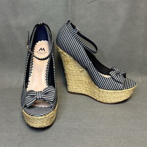 Shoedazzle Wedge Heels Size 9.5 US Navy/White w/Bow & Ankle Strap-New